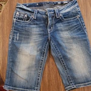 Miss Me bermuda shorts size 27